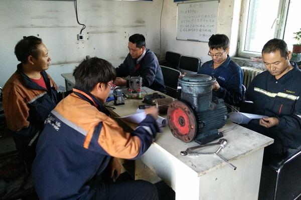 新疆分公司沙吉海选煤厂开展机电设备检修培训